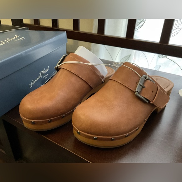 Universal Thread Mules/Clogs - Picture 3 of 4